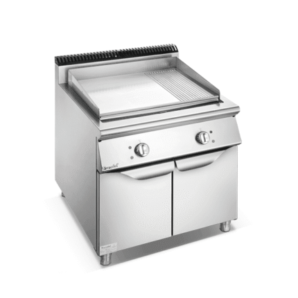 FURNOTEL 700 SERIES ELECTRIC 2/3 FLAT 1/3 GROOVED GRIDDLE WITH CABINET